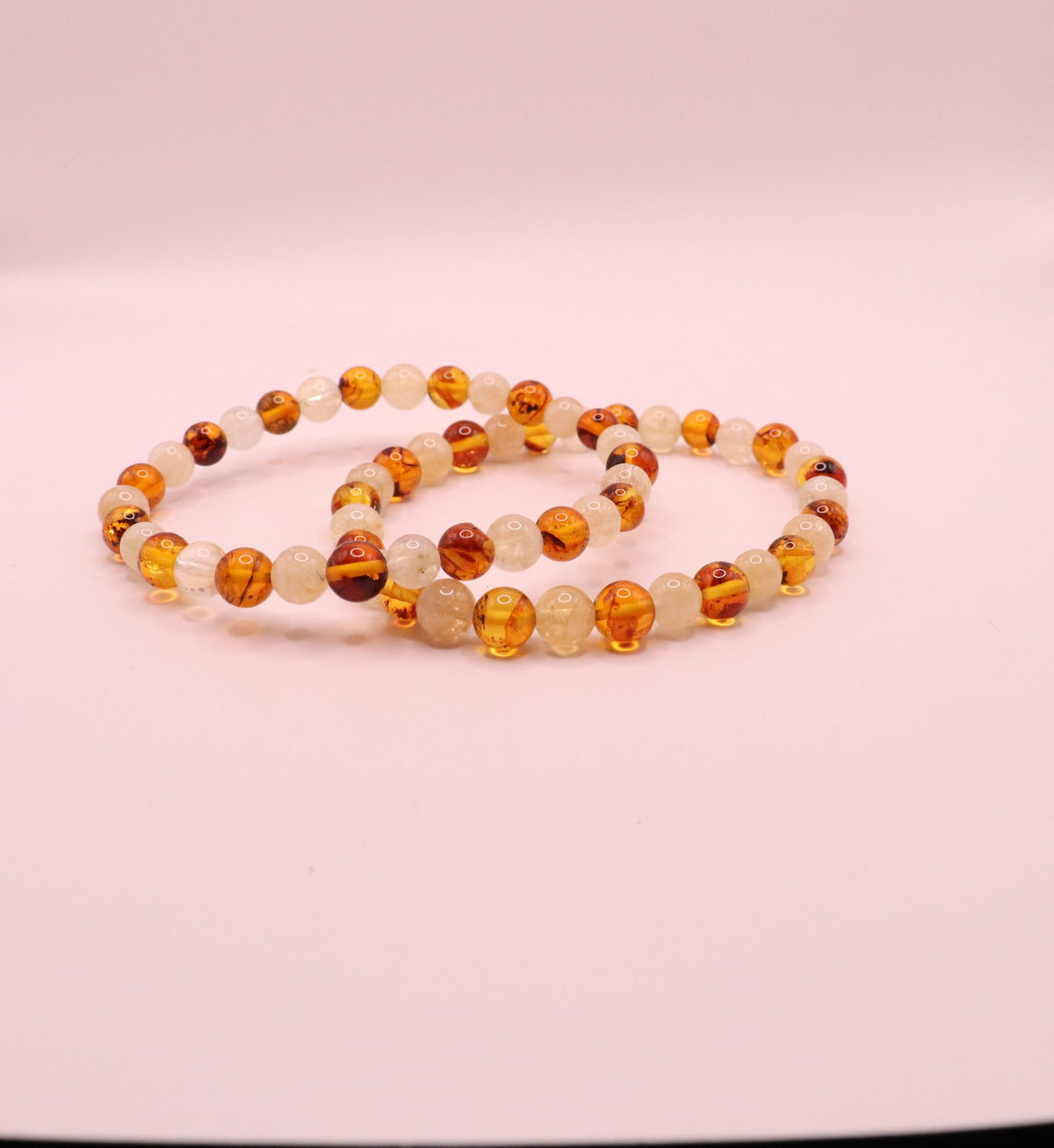 Elastische armband met amber en citrien